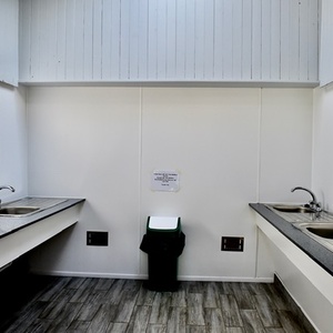 Washing up room